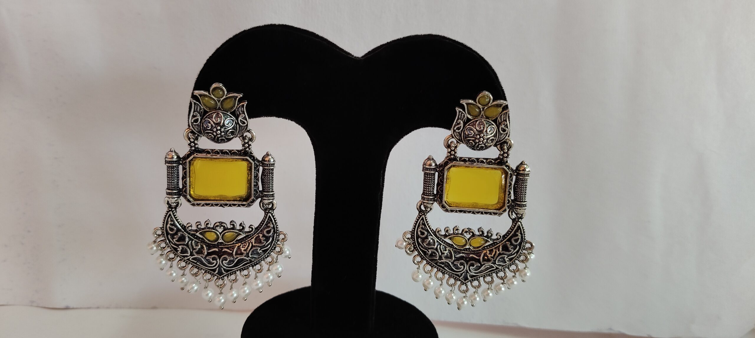 Antique Oxidised Yellow Stone Earring - Image 3
